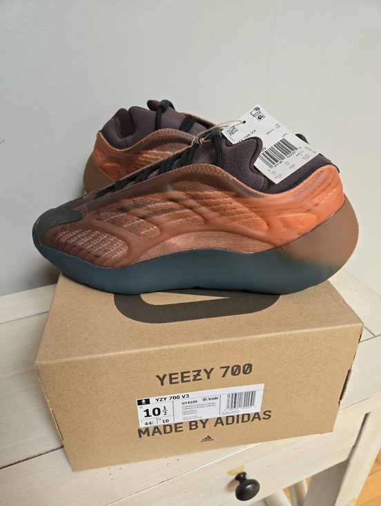 Yeezy Other - Adidas Yeezy 700 V3 'Copper Fade' Men's Lifestyle Shoes GY4109 Size 10.5